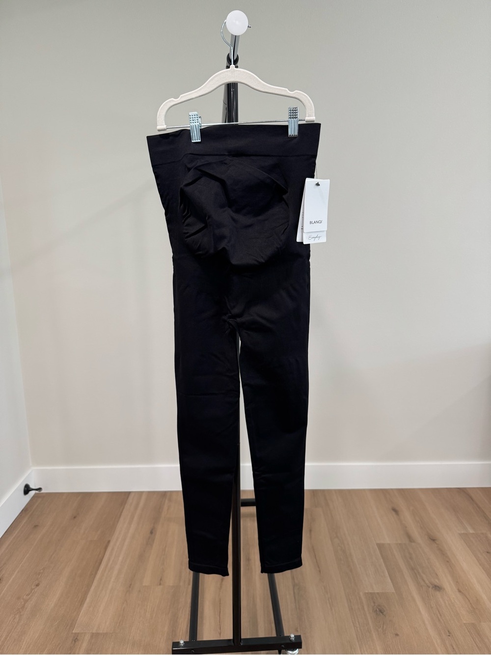 NWT BLANQI Everyday Maternity Belly Support Leggings Black